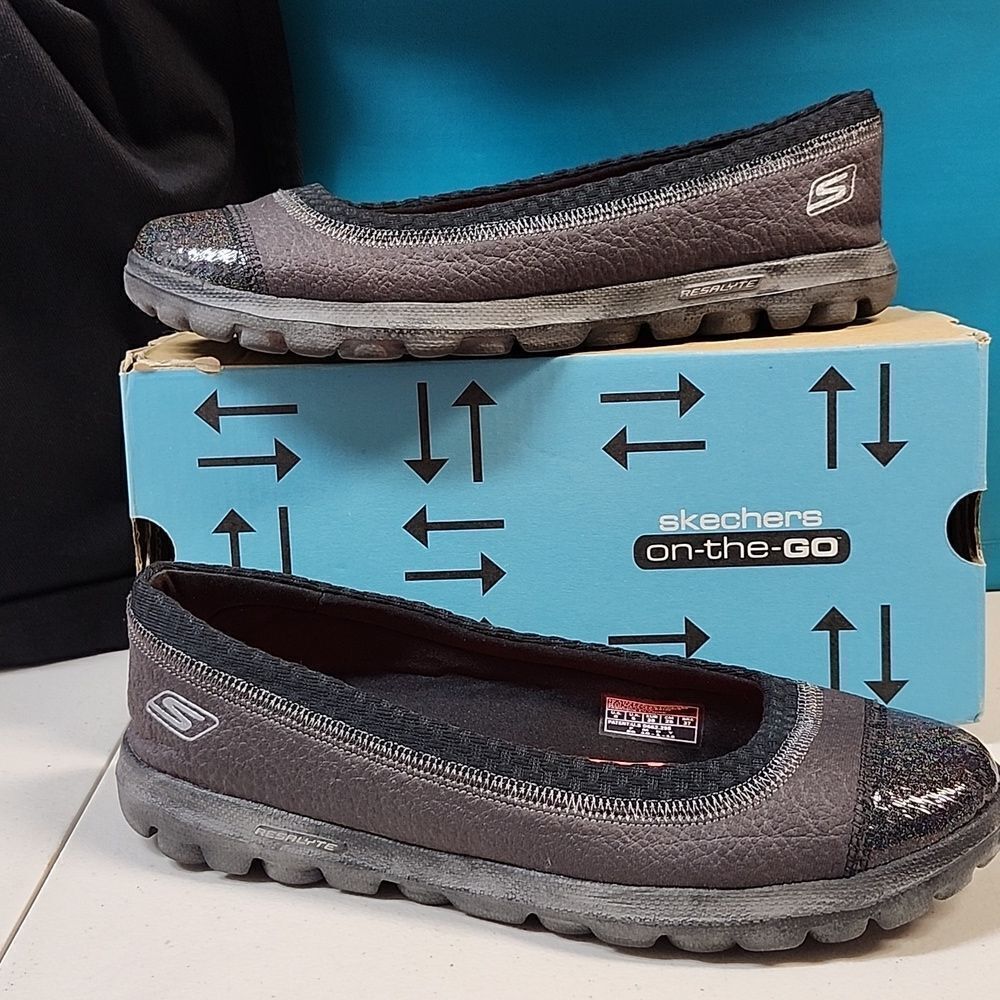 Skechers On-The-Go Women's 8 PRESTA Black Flats - New